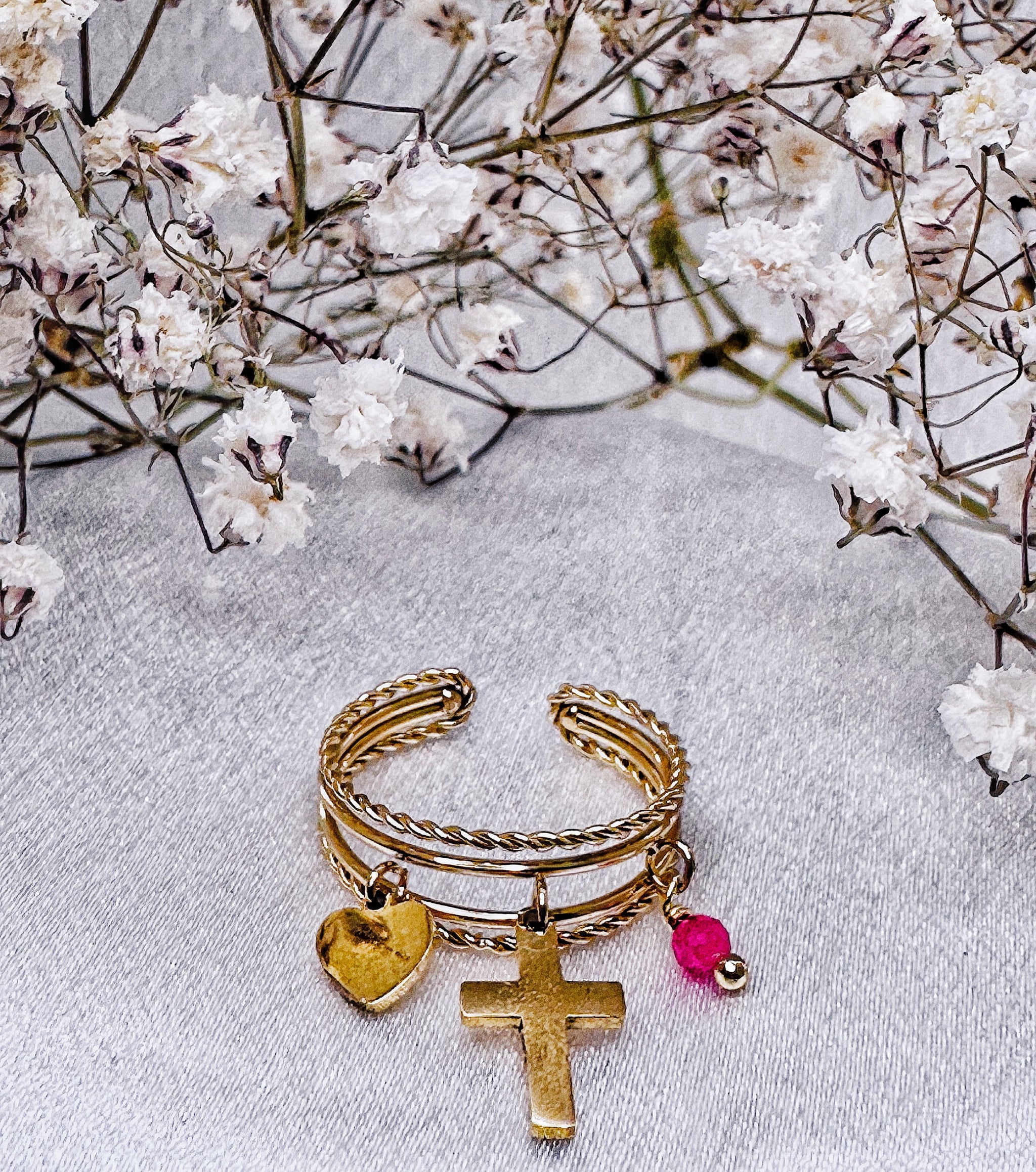 Bague religieuse croix perle coeur femme acier inoxydable en acier doré avec pendentifs cœur, croix et perle rose EVAYA